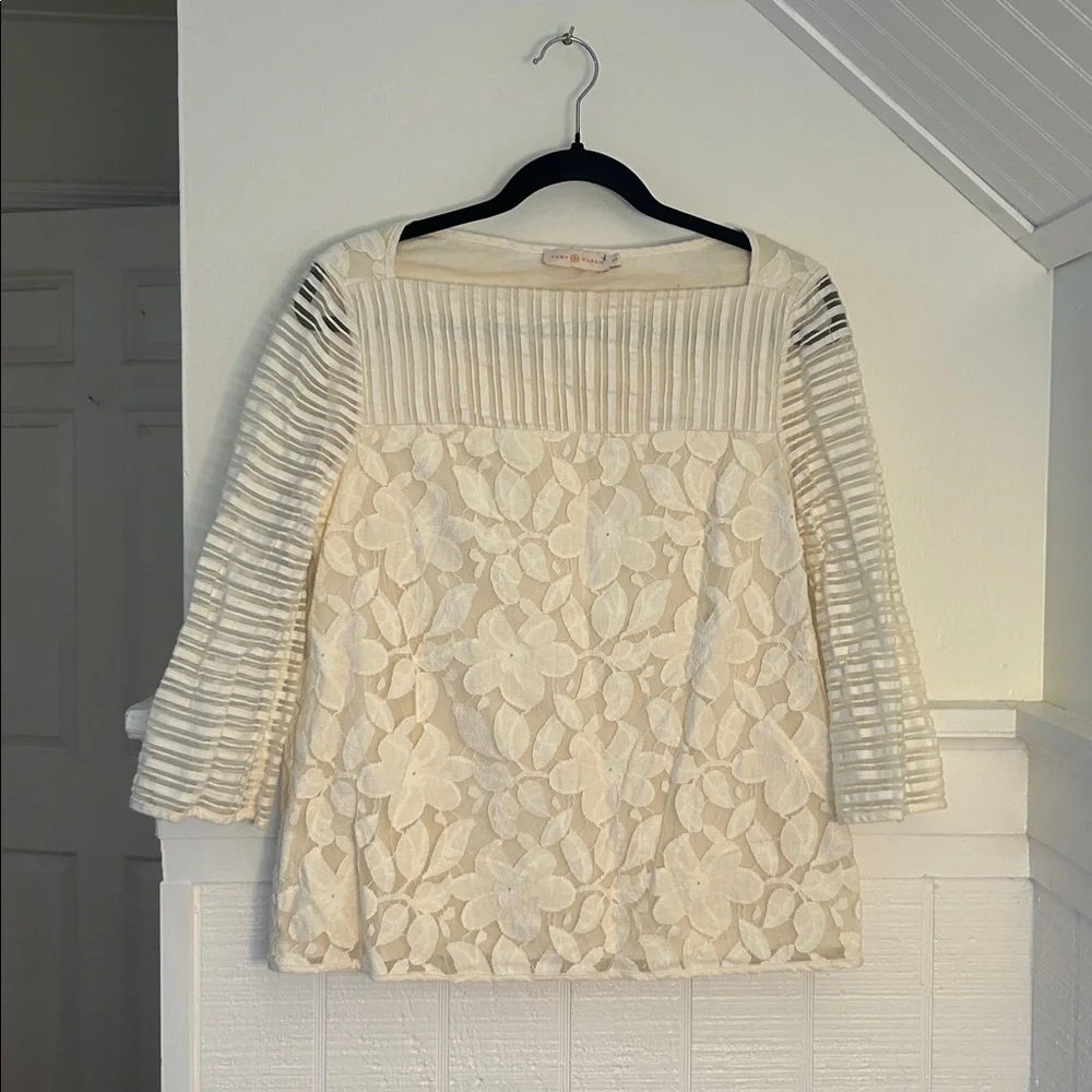 Tory Burch Cream Coquette Lace Detail 3/4 Sleeve Blouse size Women’s Small